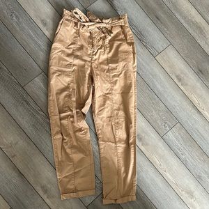 Stradivarius khaki pants paperbag style size L